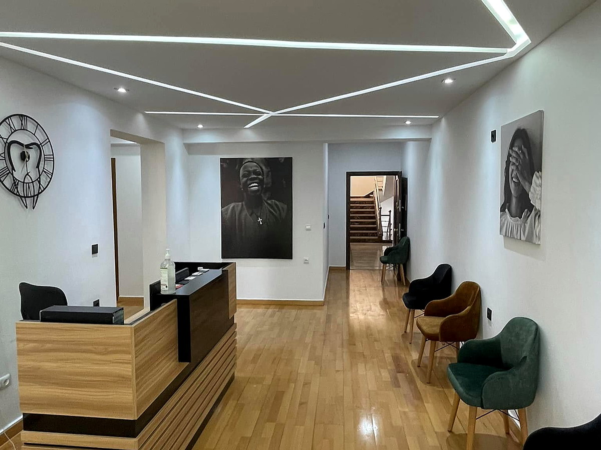 Accueil du Studio Smile, cabinet dentaire lumineux à Tanger